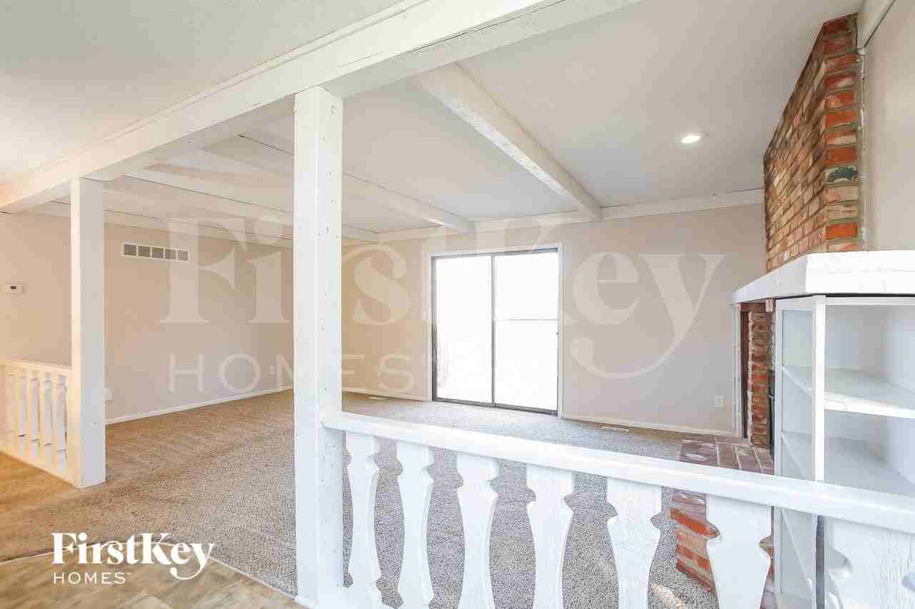 11008 E 83rd St - Photo 3 of 15