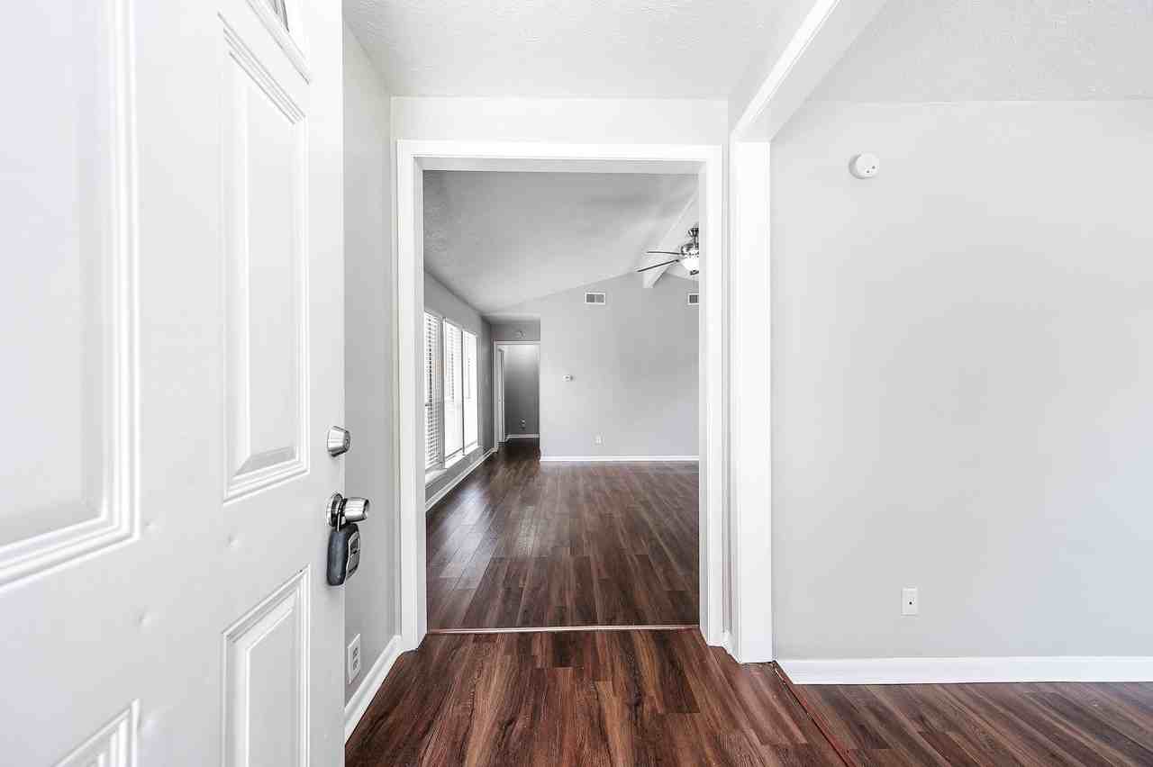 1922 Arcadia Dr - Photo 6 of 32