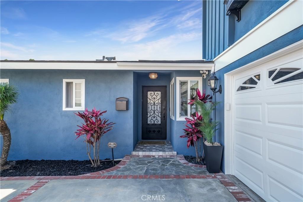 8242 Bryant Dr - Photo 5 of 35