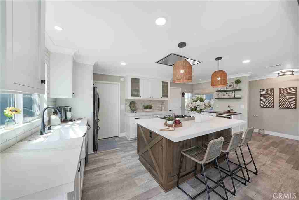 8242 Bryant Dr - Photo 7 of 35