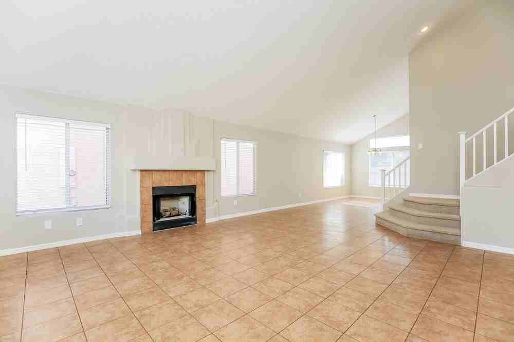 9123 Sangria Ln - Photo 5 of 17