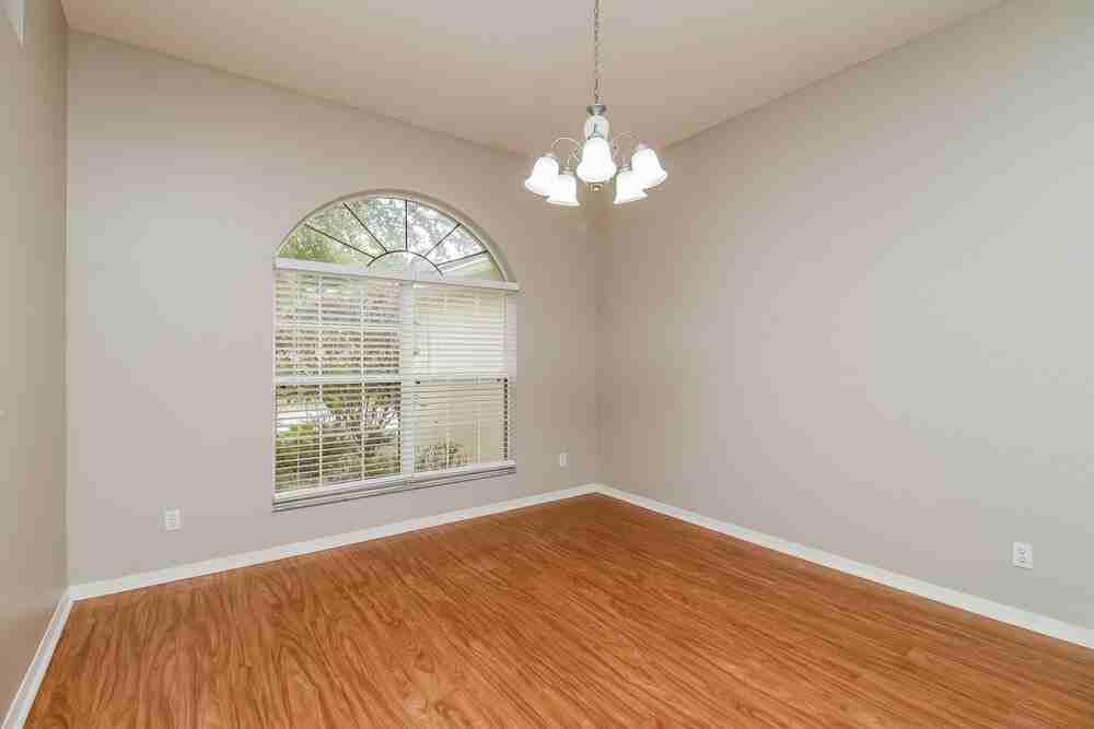 1923 Southern Oak Loop - Photo 4 of 16