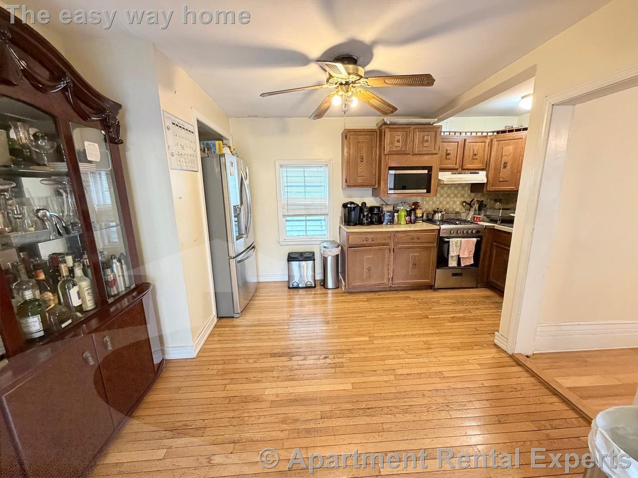 4 Saint Mary Rd - Photo 5 of 25