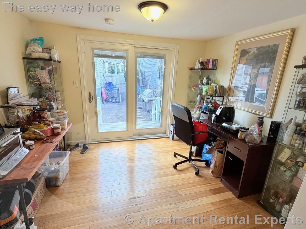 4 Saint Mary Rd - Photo 7 of 25