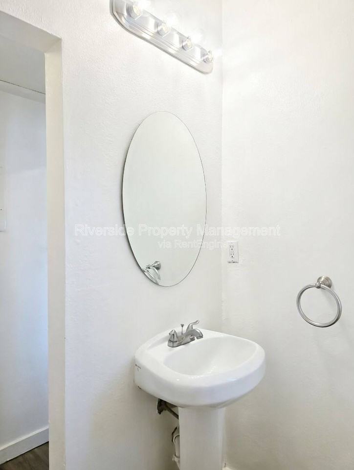 4566 Orange St #2 - Photo 6 of 8