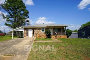 2425 Circle Dr - Photo 1 of 1