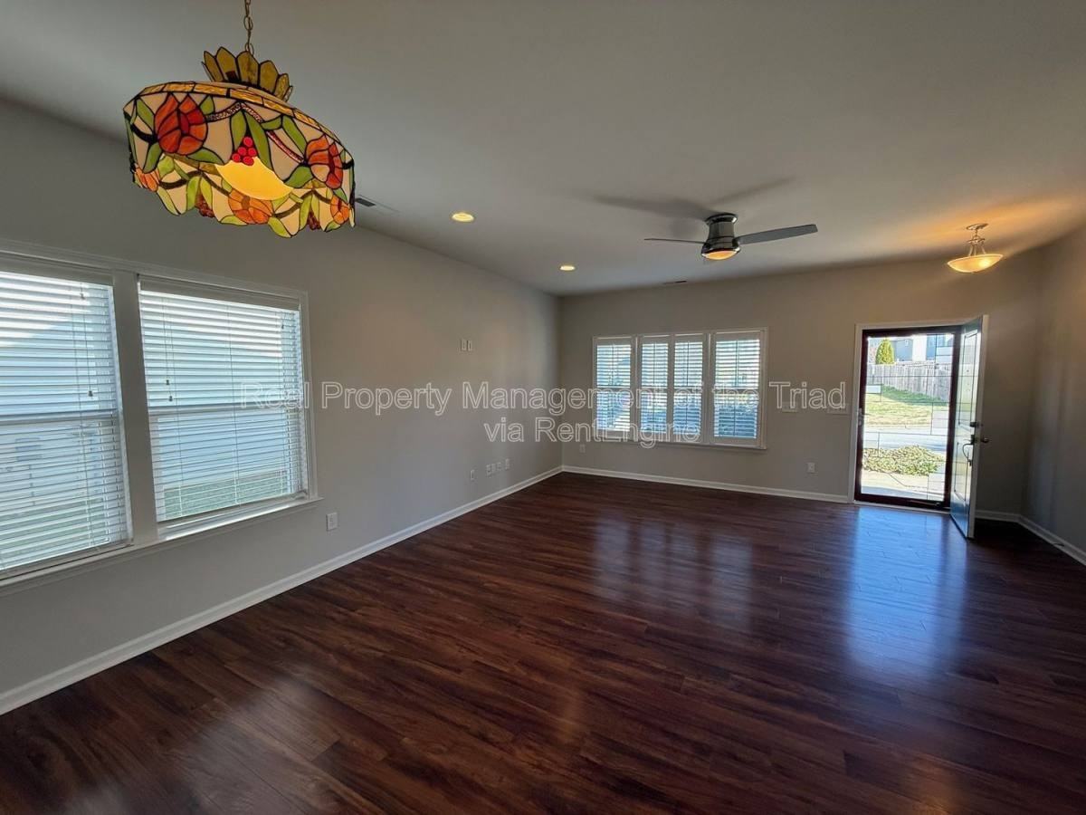 5012 Shorthorn Way - Photo 3 of 7