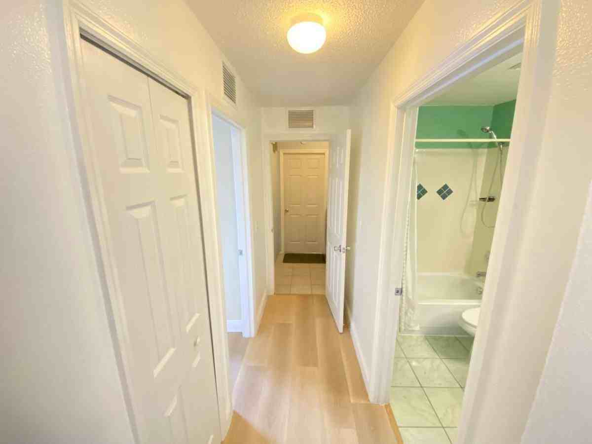 1019 Great Shady Ln - Photo 3 of 9