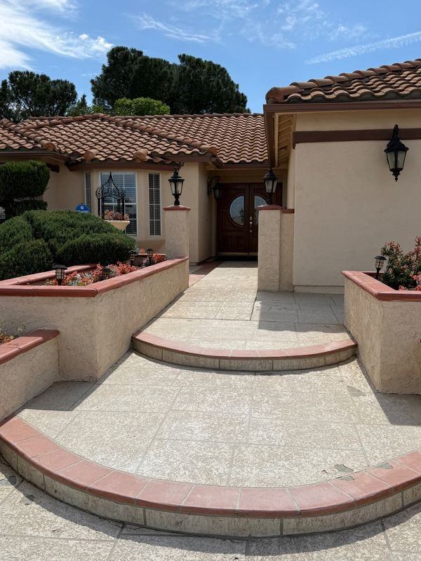 2981 Peach Tree St - Photo 2 of 43