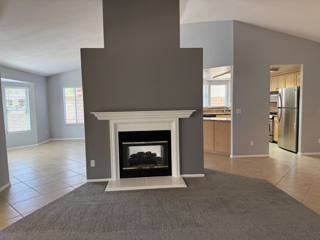 2981 Peach Tree St - Photo 7 of 43