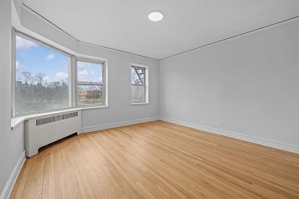 3810 Greystone Ave - Photo 7 of 7