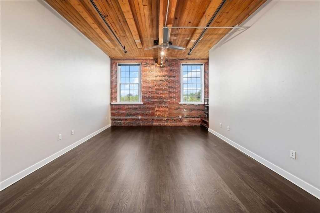 130 John St #143 - Photo 4 of 24