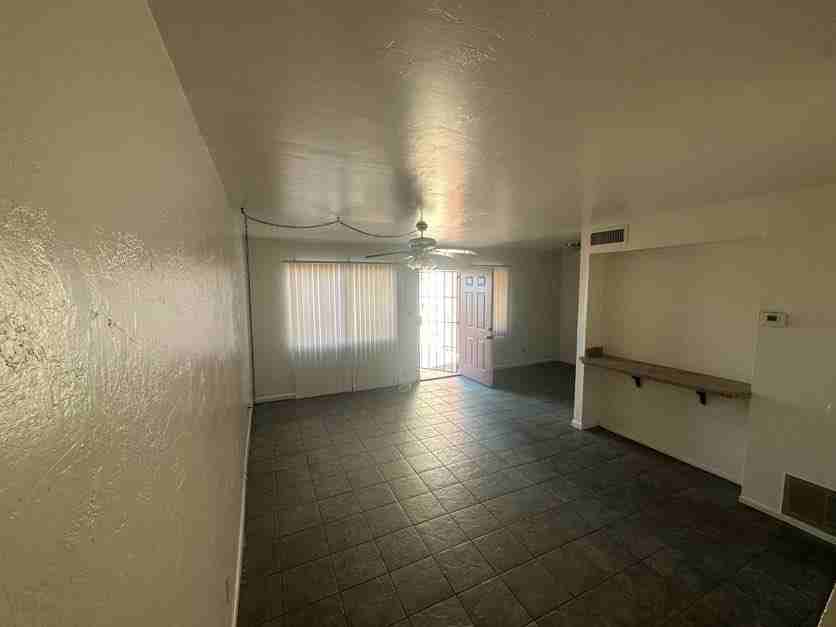 5420 W Belleview St - Photo 3 of 8