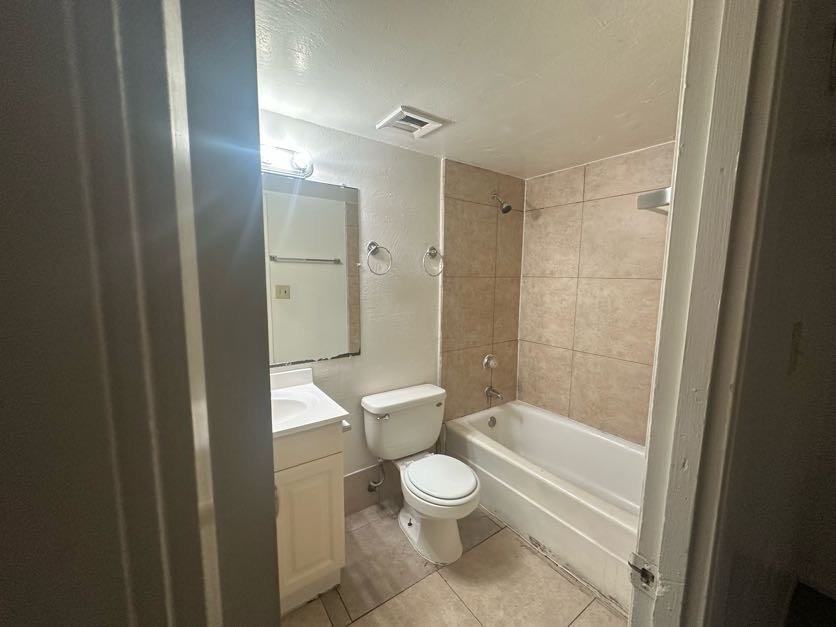 5420 W Belleview St - Photo 7 of 8