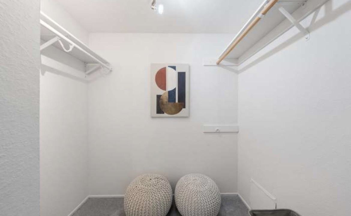 2301 Shelter Creek Ln - Photo 7 of 19