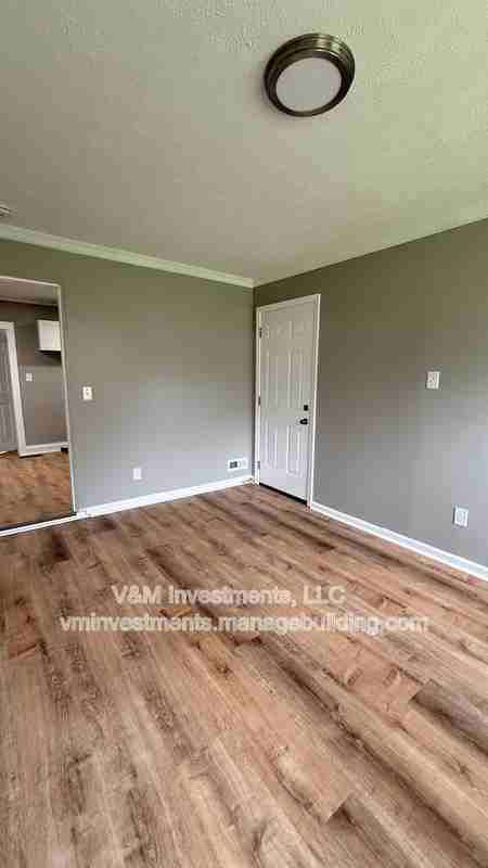 522 Oak St - Photo 6 of 26