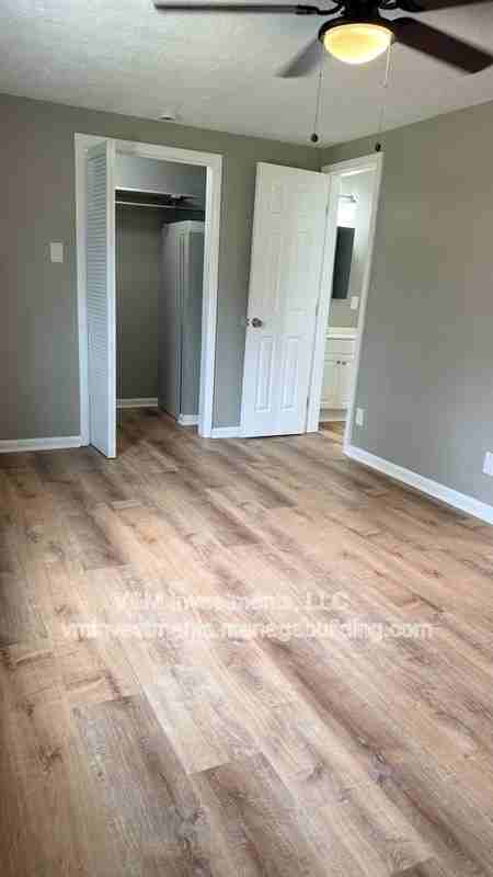 522 Oak St - Photo 7 of 26