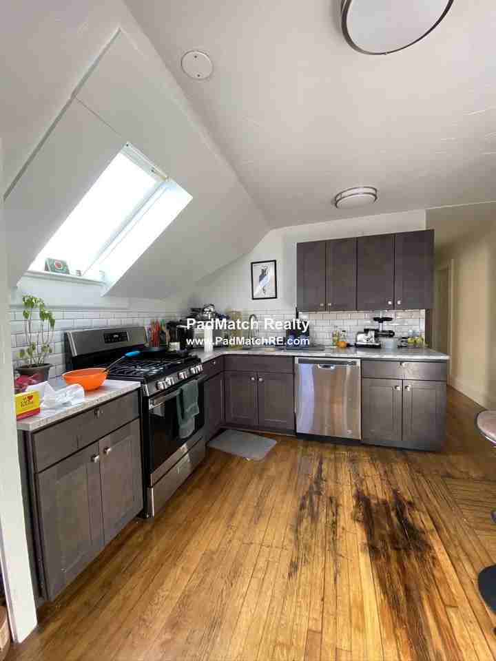 333 Alewife Brook Pkwy #3 - Photo 5 of 16