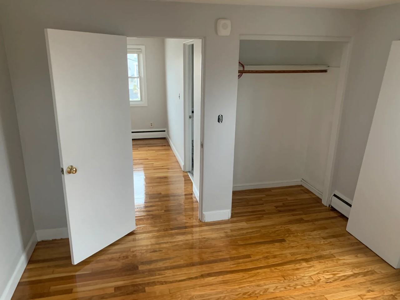 Sea St & Oneida St #05 - Photo 4 of 8