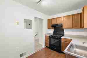 featured image of 6120 Northwood Dr #B