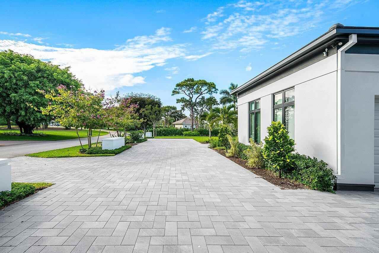 3627 Chinaberry Ter - Photo 3 of 40