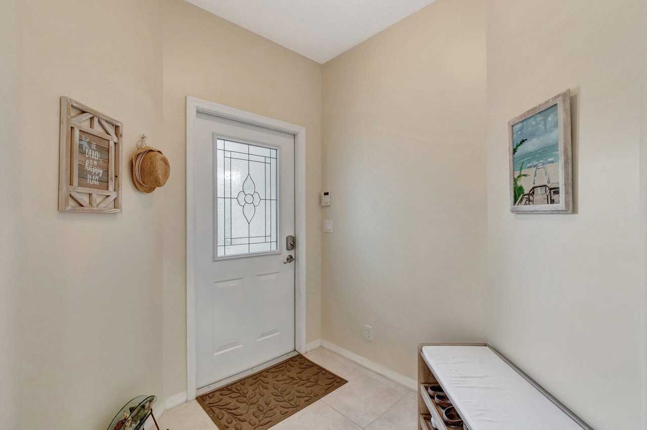 14211 W La Sedona Cir - Photo 7 of 36