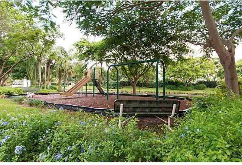 9561 Nw 18th Ct - Photo 3 of 3