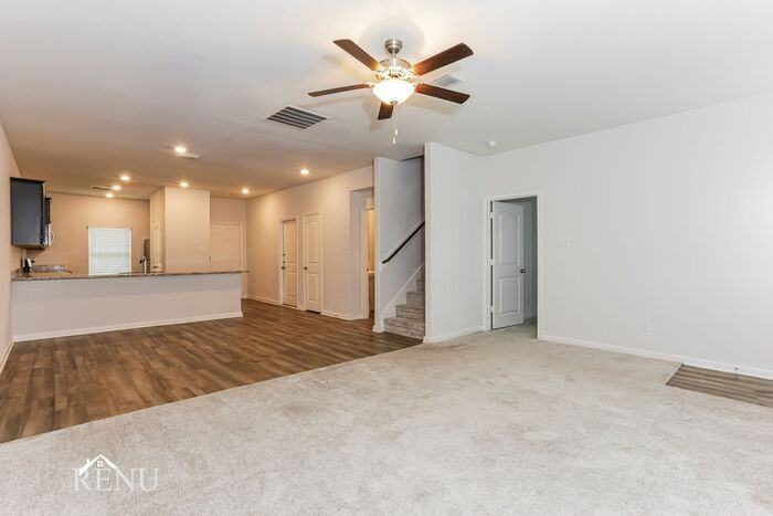 104 Coyote Trail - Photo 3 of 18