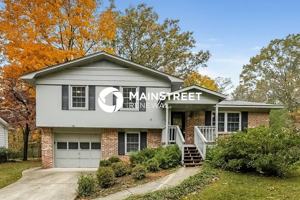 featured image of 1516 Highland Dr