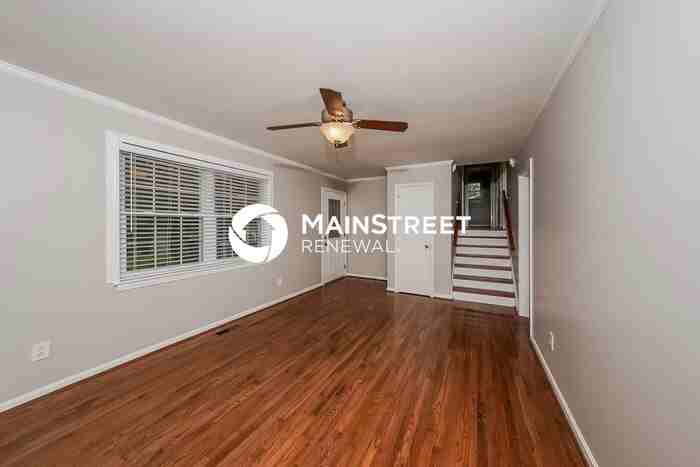 1516 Highland Dr - Photo 5 of 17