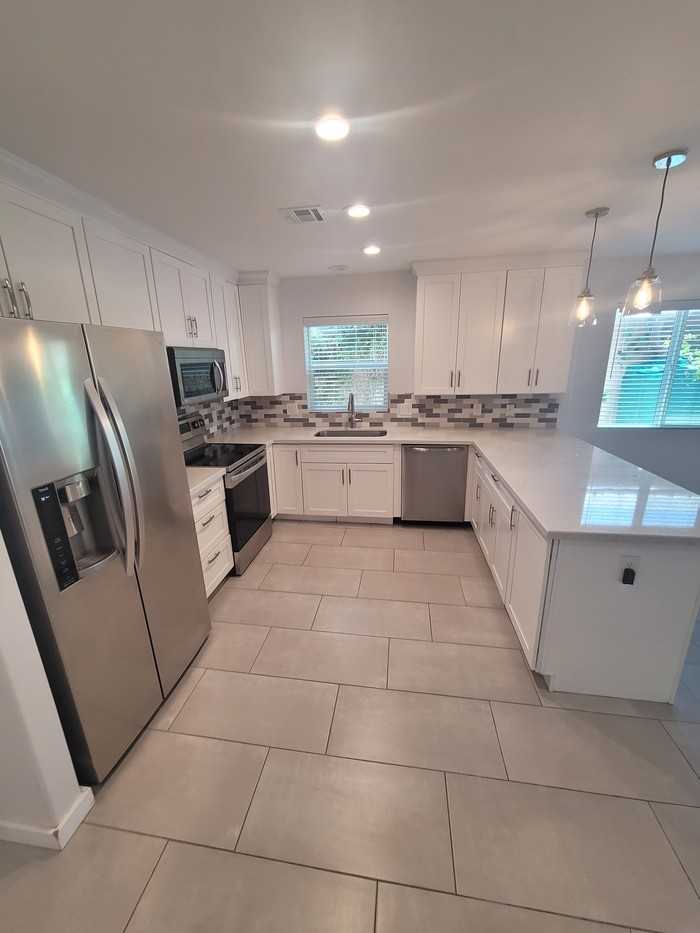 1225 E Cholla St - Photo 4 of 17