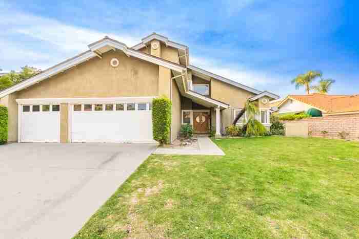 1315 Paseo Corrido - Photo 4 of 36