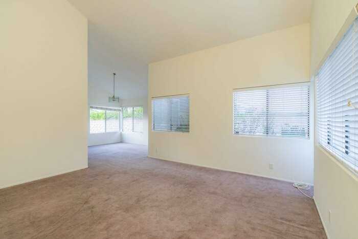 1315 Paseo Corrido - Photo 5 of 36