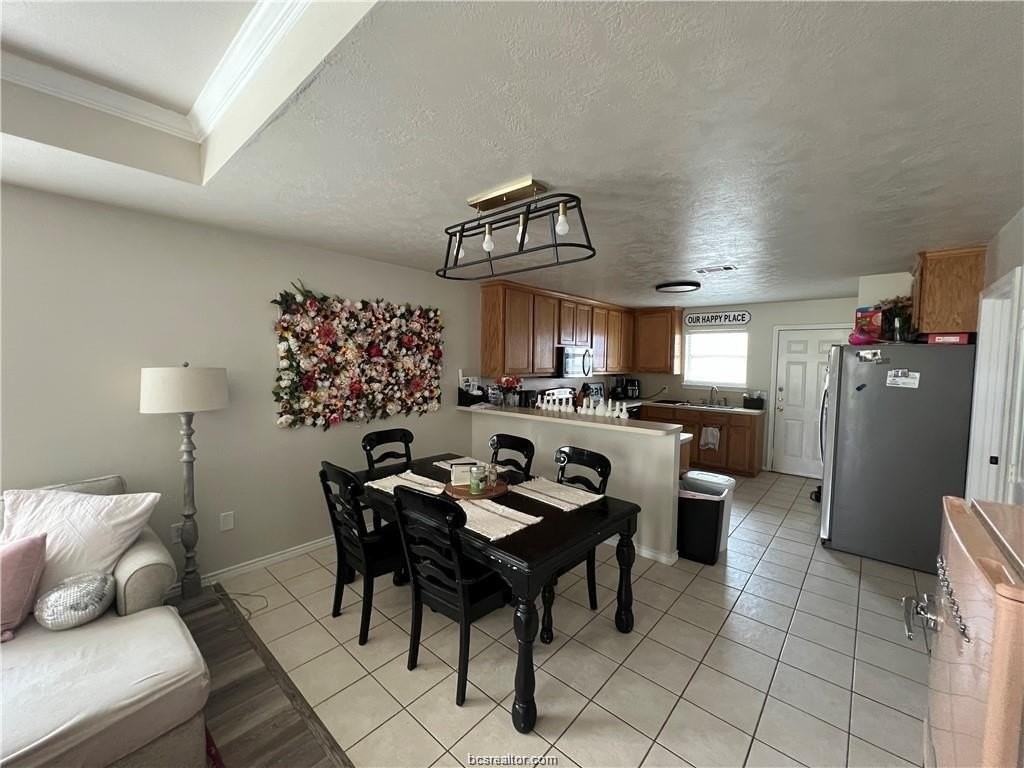 1009 Crepe Myrtle Ct - Photo 7 of 23