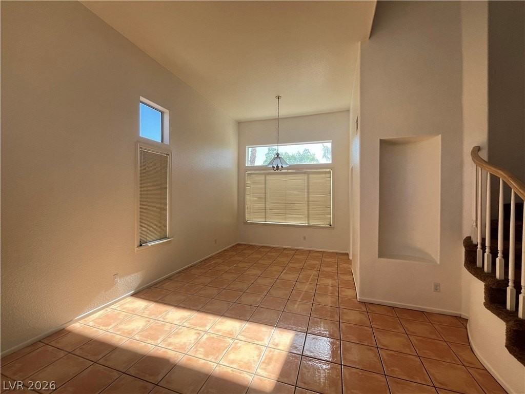 2400 Sterling Heights Dr - Photo 3 of 20