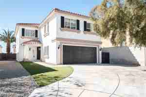 featured image of 9495 Lenox Crater Ct