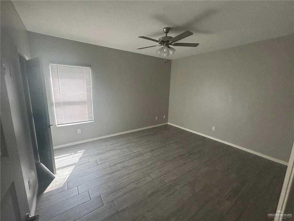 1723 Stauffer St Unit 2 - Photo 4 of 12