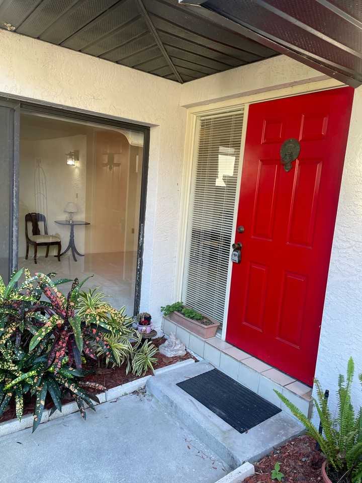 11674 Pointe Circle Dr #1 - Photo 2 of 19