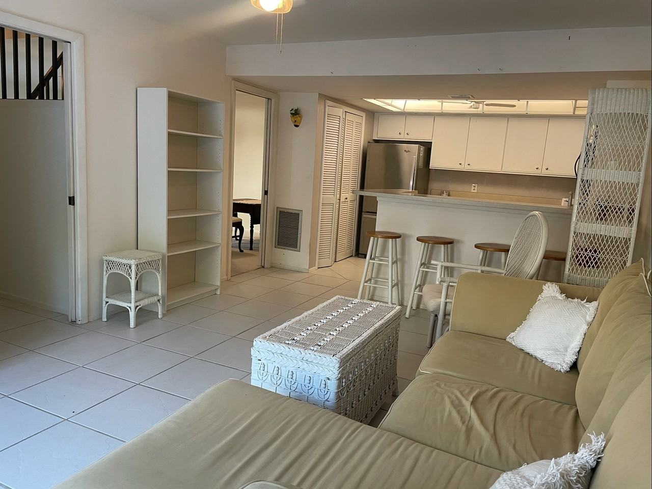 11674 Pointe Circle Dr #1 - Photo 7 of 19