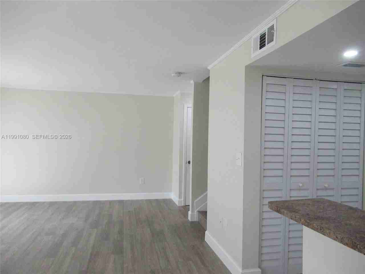 6825 Sw 45th Ln - Photo 6 of 11