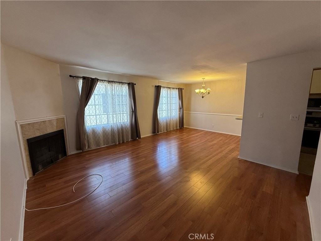 14758 Magnolia Blvd - Photo 2 of 17