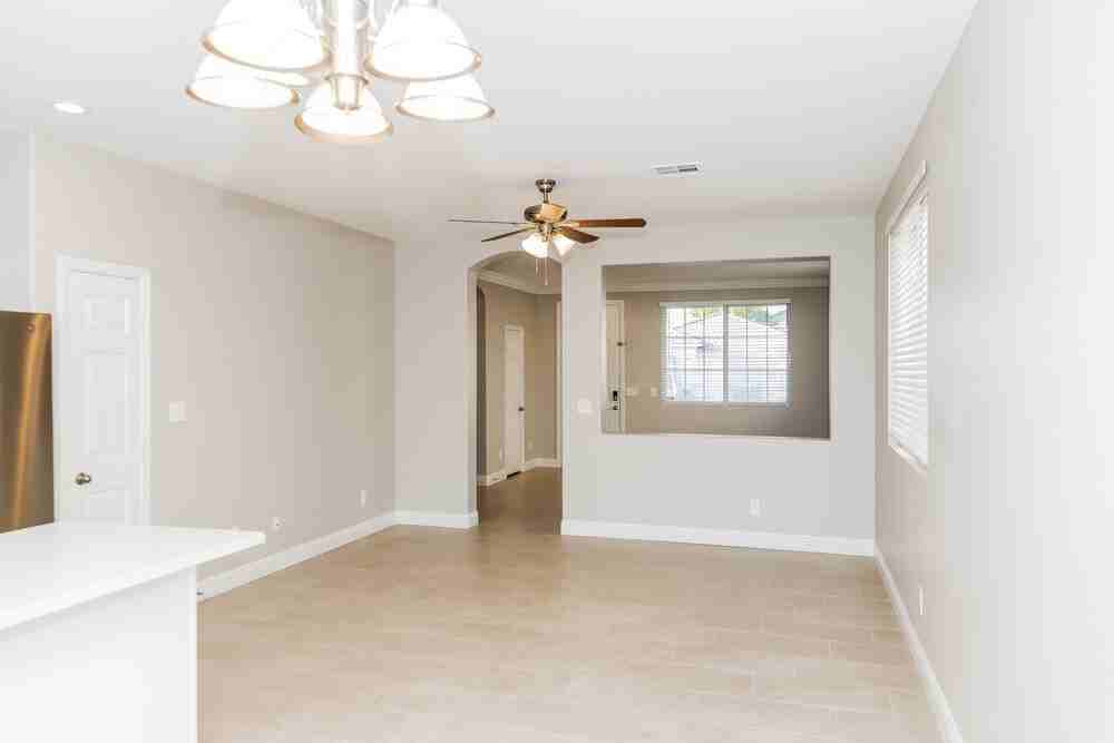 486 Kirkstone Way - Photo 7 of 16