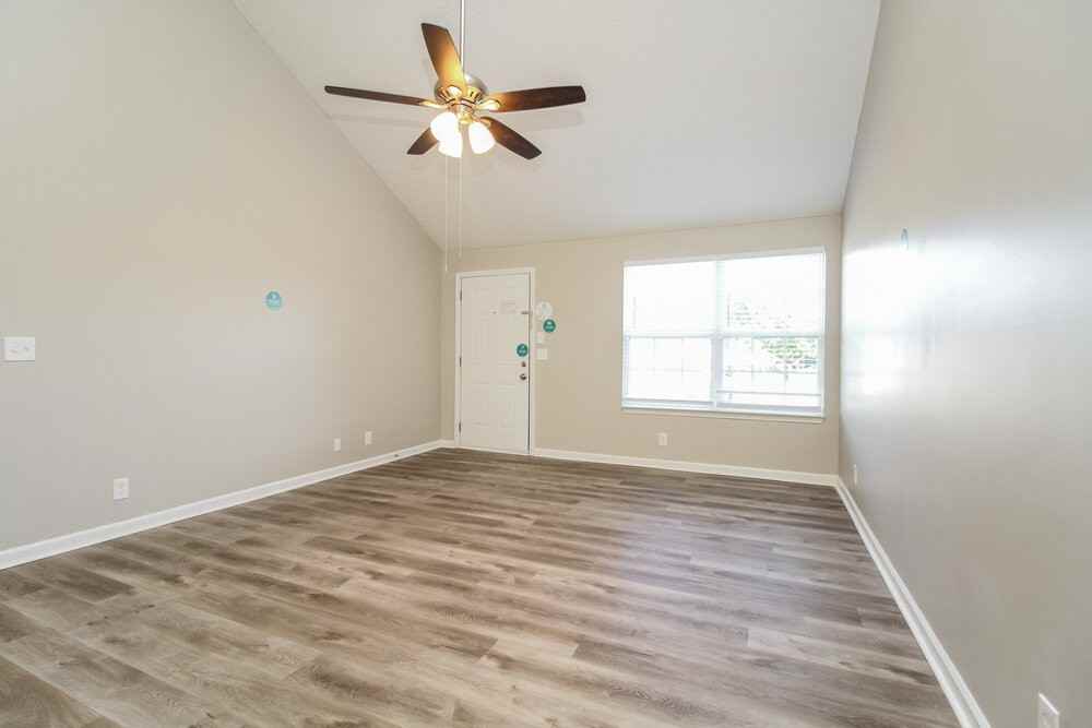 2644 Dakota Way - Photo 4 of 16