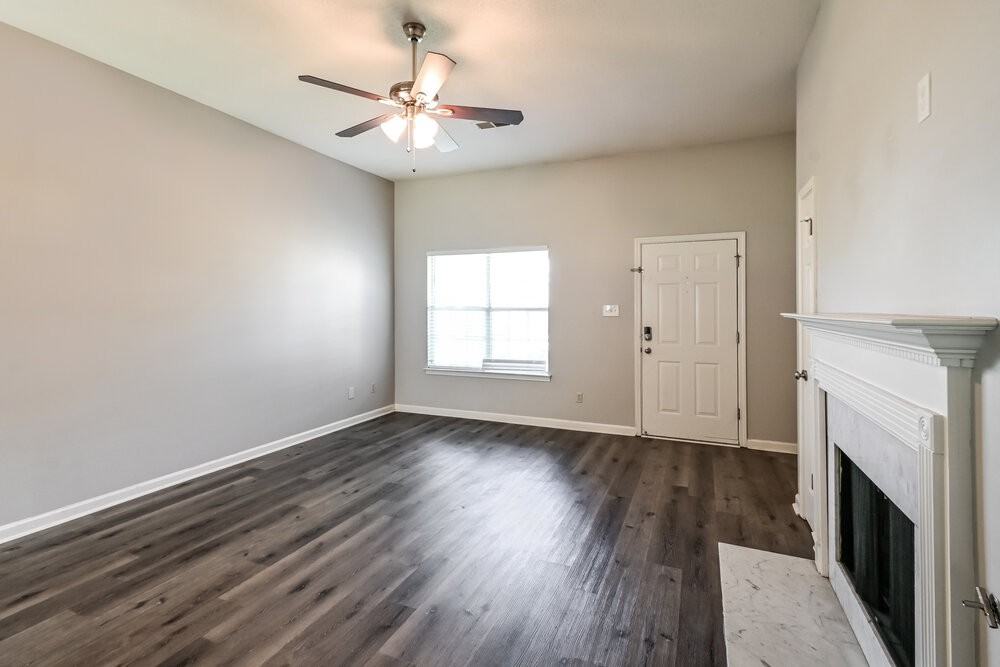 8389 Palm Springs Dr - Photo 5 of 16