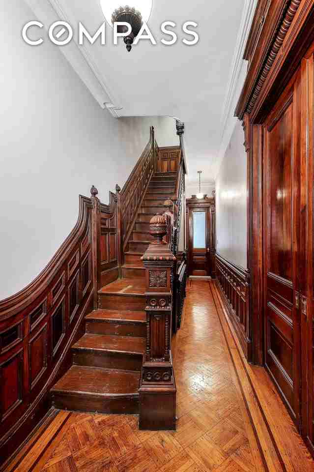 666 Putnam Ave #1 - Photo 2 of 7