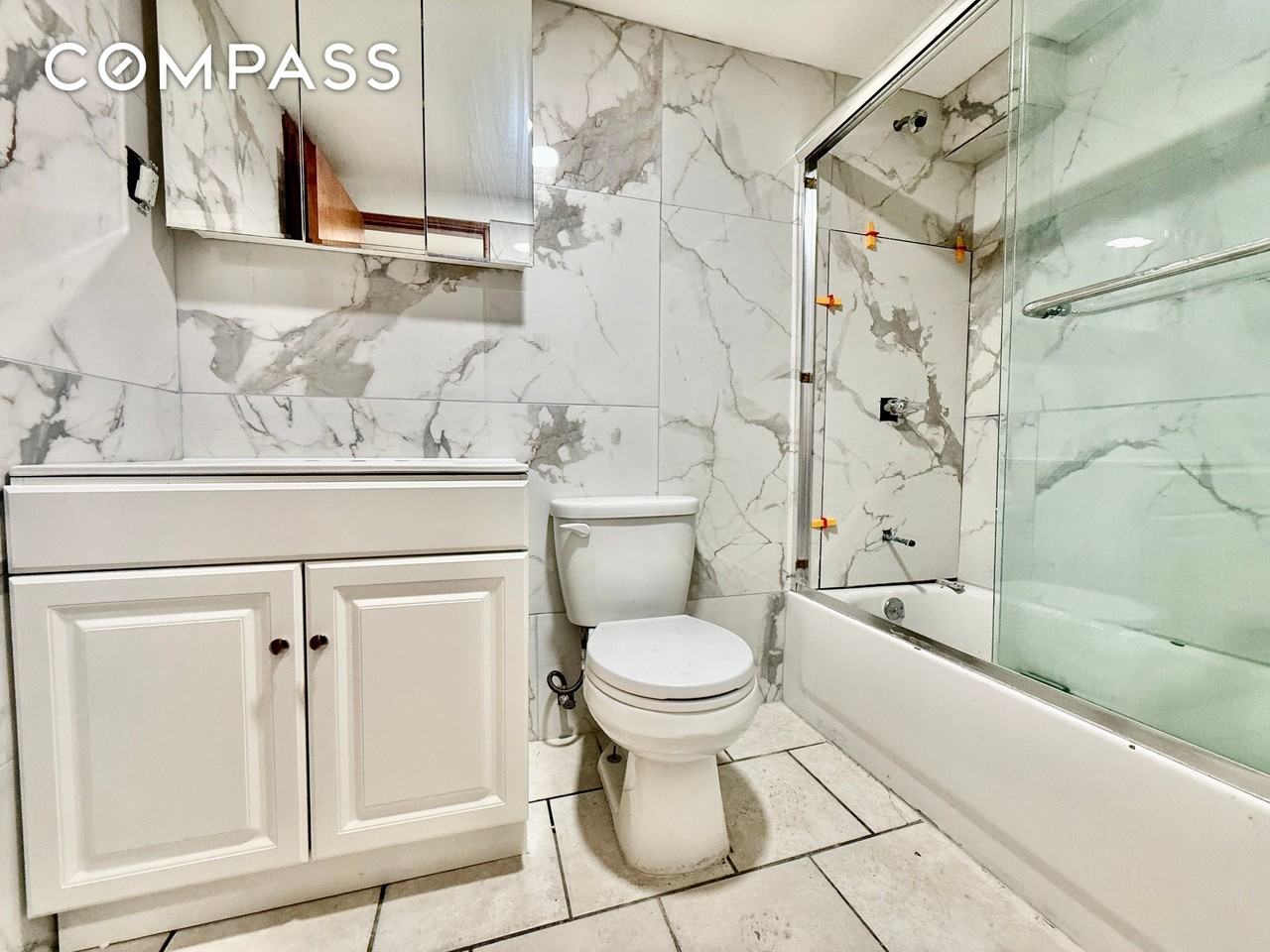 1015 Lincoln Pl #1 - Photo 6 of 7