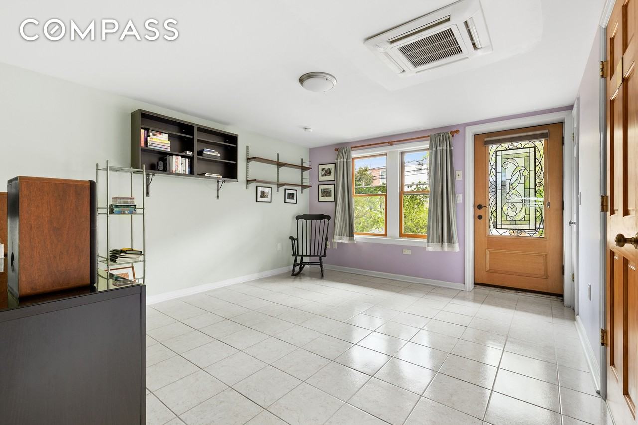 199 8th St #1 - Photo 3 of 12