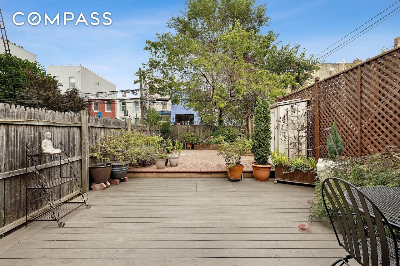 199 8th St #1 - Photo 4 of 12