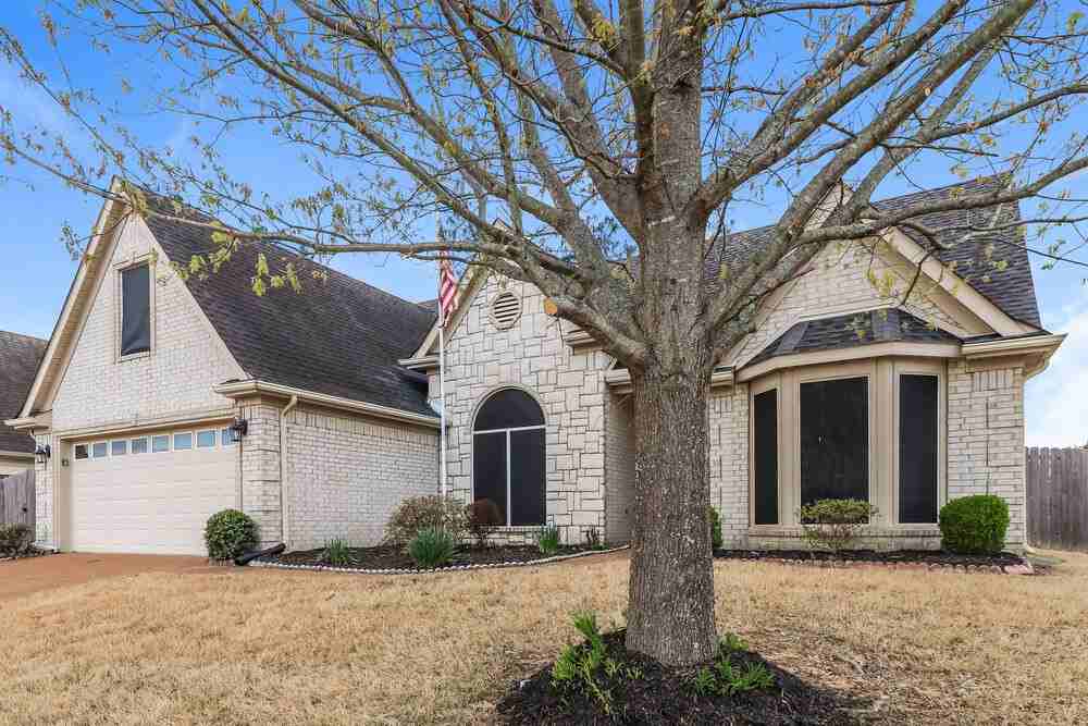 1531 Carlton Ridge Dr - Photo 4 of 17