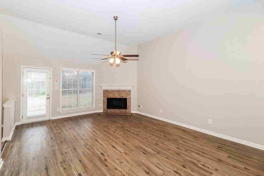 1531 Carlton Ridge Dr - Photo 6 of 17